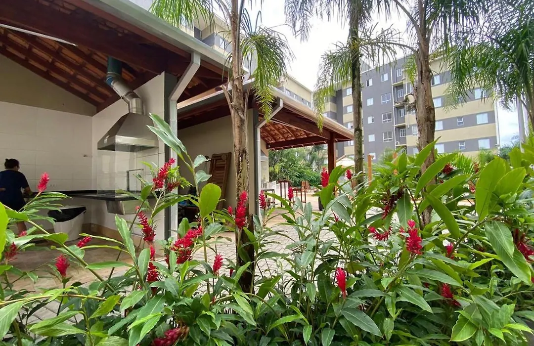 Apto em Condomínio Resort Ubatuba-1